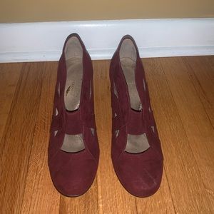 Wine red Aerosoles with a one and a half inch heel